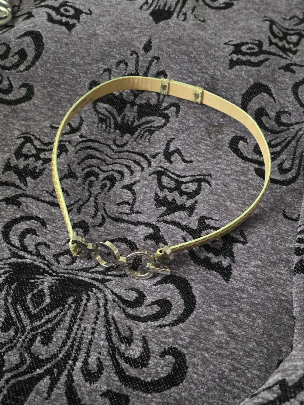 Slim Pale Yellow Women’s Belt with Silver Circular Buckle Leather Snakeskin